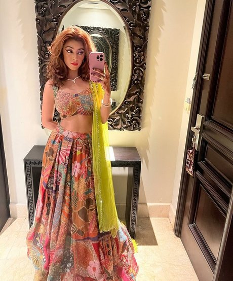 Samicamusic pretty star pics