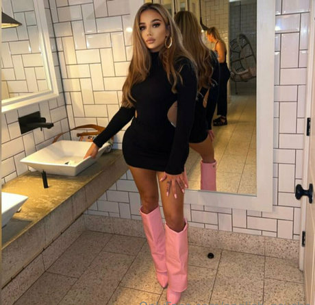 tits and ass onlyfans art nude gallery