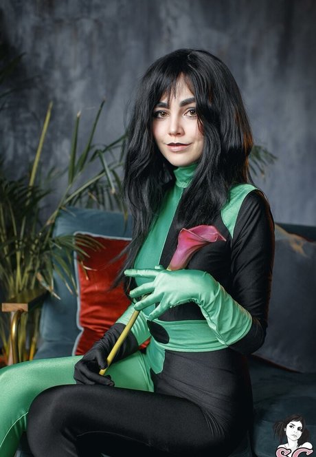 Yuumi SG star nude image