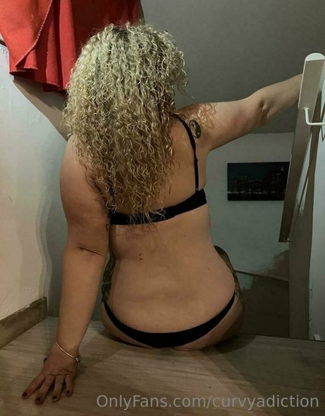 gloryhole wife onlyfans hot nude pic