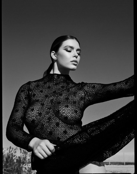 Lauren Searle star porn photo