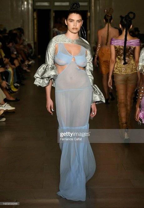 Lauren Searle adult star picture