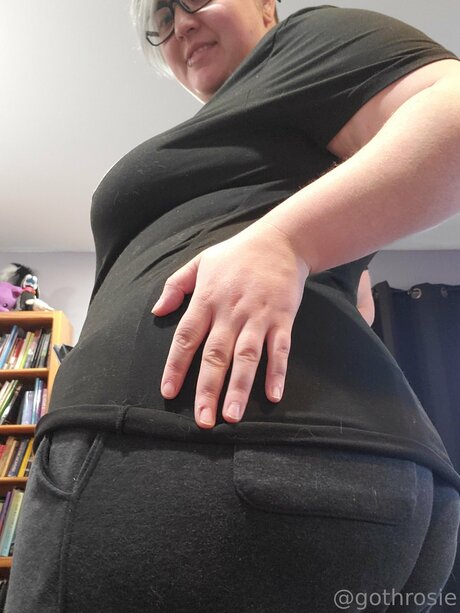 gothrosie model nudes galleries