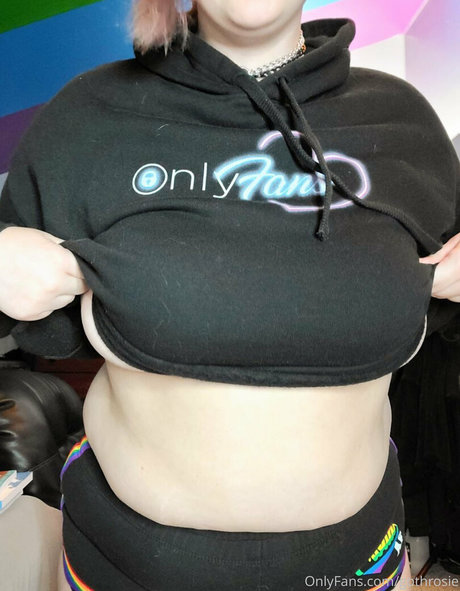 gothrosie naked actress gallery