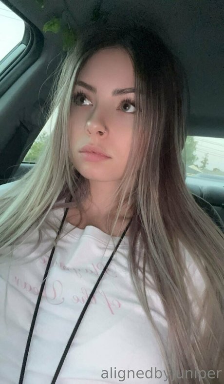 alignedbyjuniper star top archive