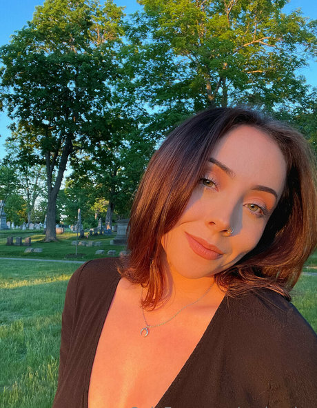 aerinaries nice pornstar img