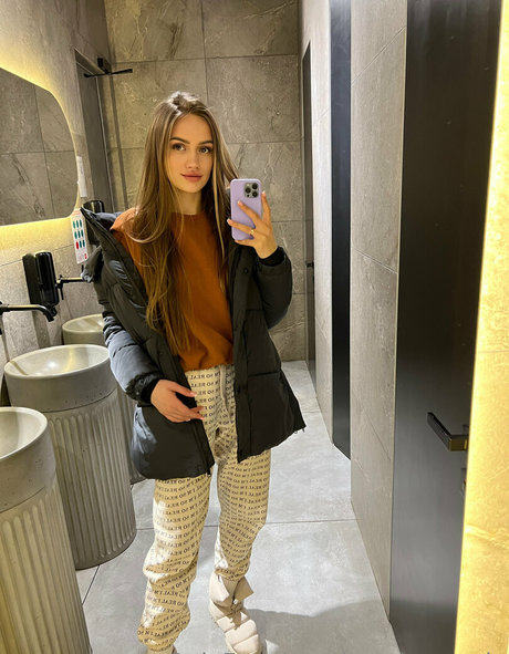 precious mia nude model image