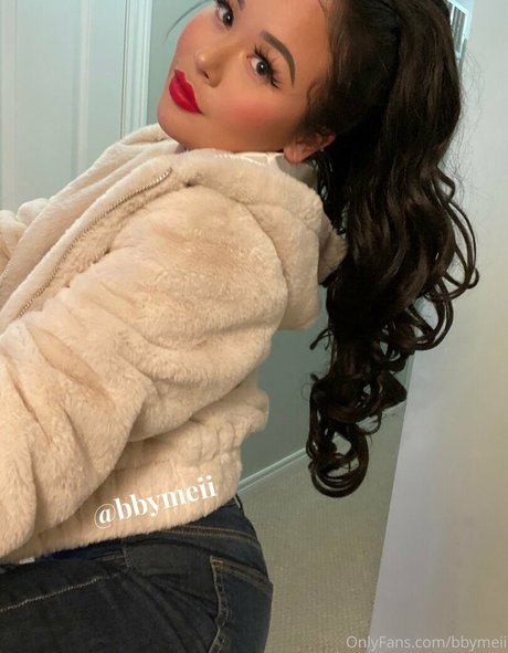 bbymeii nude model picture