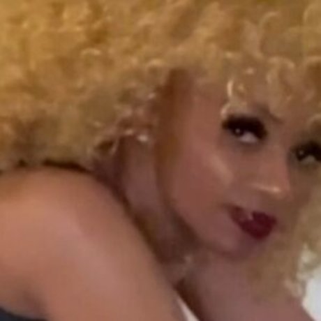 mirror onlyfans exclusive pic