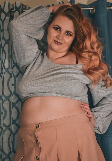 extreme squirt onlyfans pornographic image