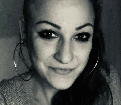 Baranyai Lanyok model naked photo