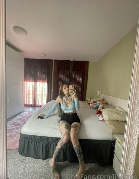 tattooed onlyfans erotic img