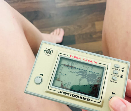 Miss Electric nude star pics