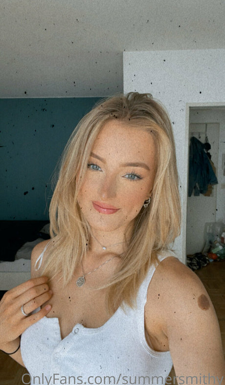 white pussy onlyfans pornographic image