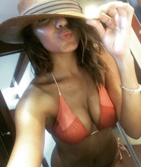 Pamela G Castillo exclusive model photos