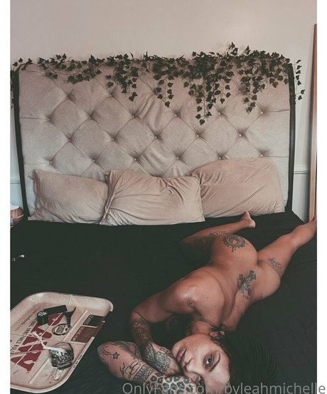 iitsleahtho nudes model photo