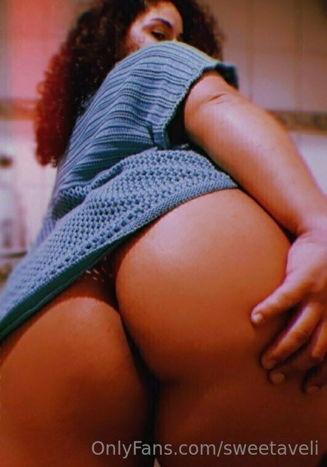 sweetaveli adult star image