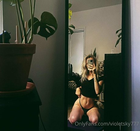 violetsky777 pornographic actress pics