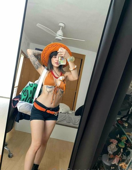 meewc18 xxx pornstar img