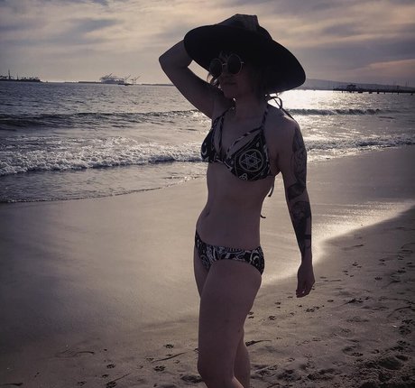 Holly Conrad best actress img