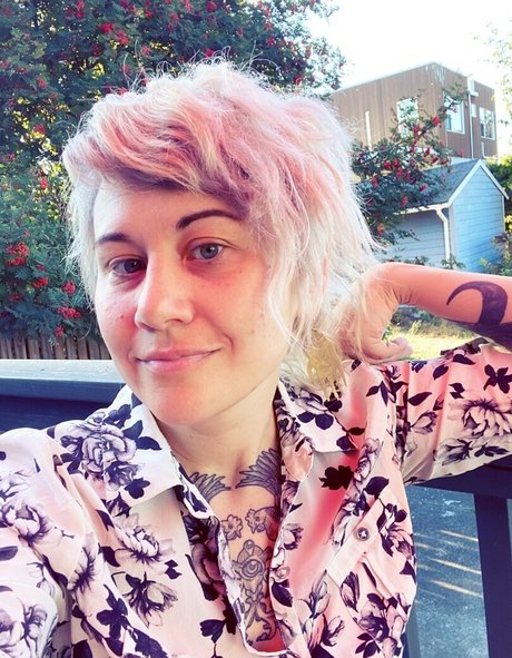 Holly Conrad model high quality pics