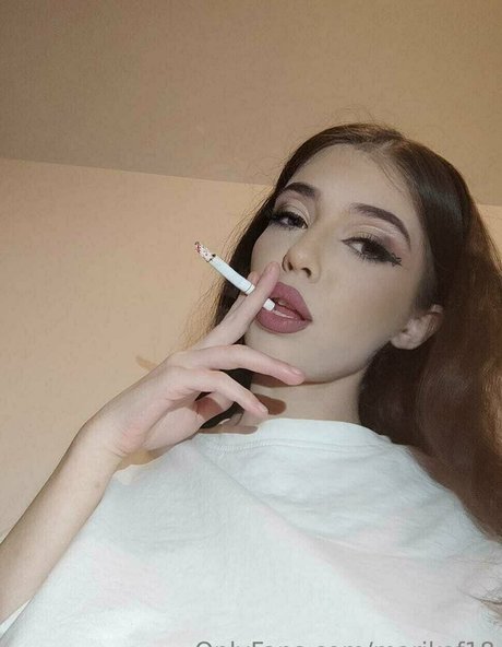 marikof18 free model pic