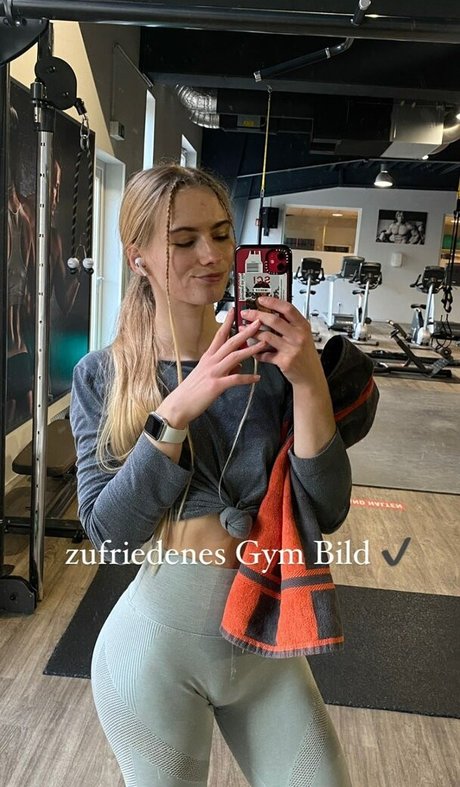 Alrun Steiner perfect star archive