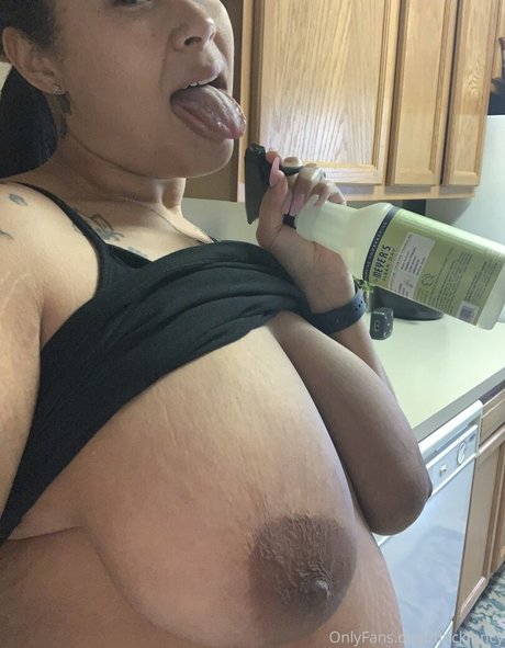 blonde trans onlyfans sexy naked pics