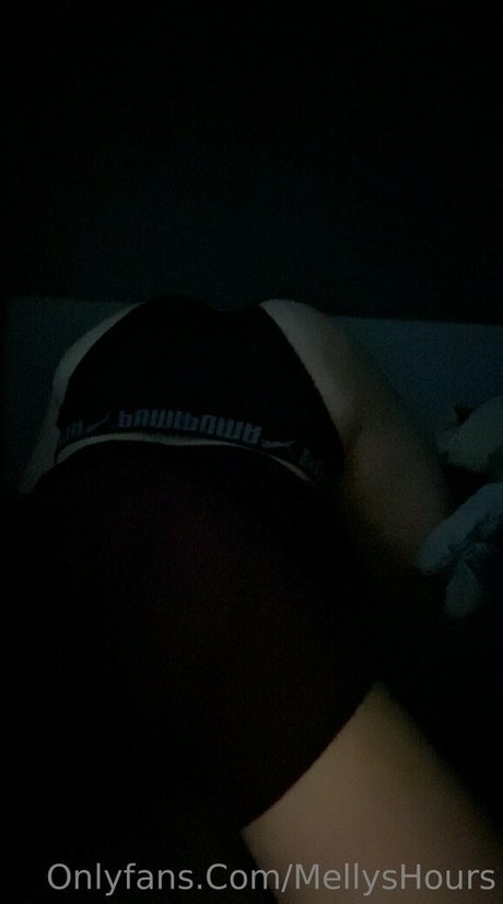 mellyshours nudes star img