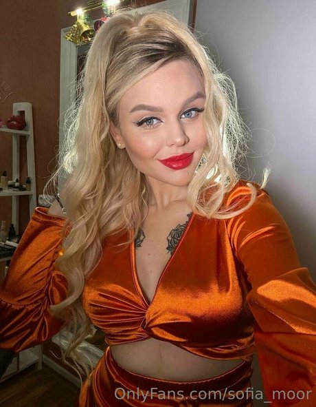 sofia moor adult star img