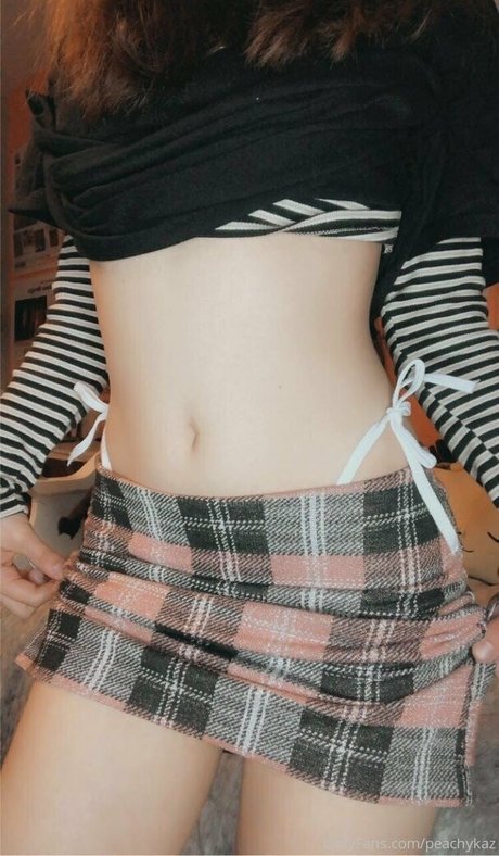 peachykaz pretty pornstar pictures