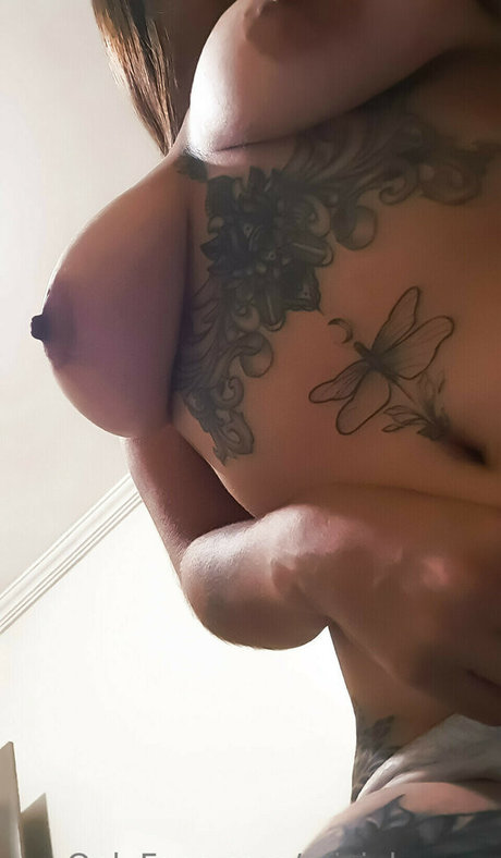 oficialagnes hot model img