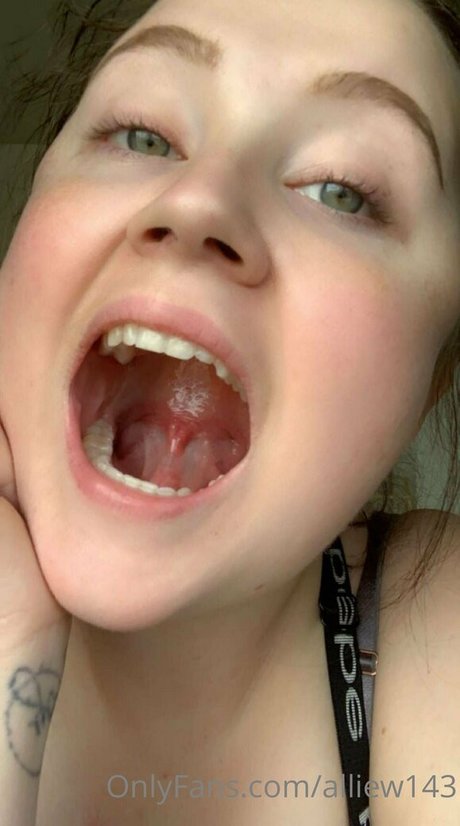 blowjob cum in mouth onlyfans beautiful nude image