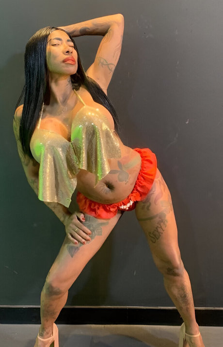 Ines Brasil best model gallery