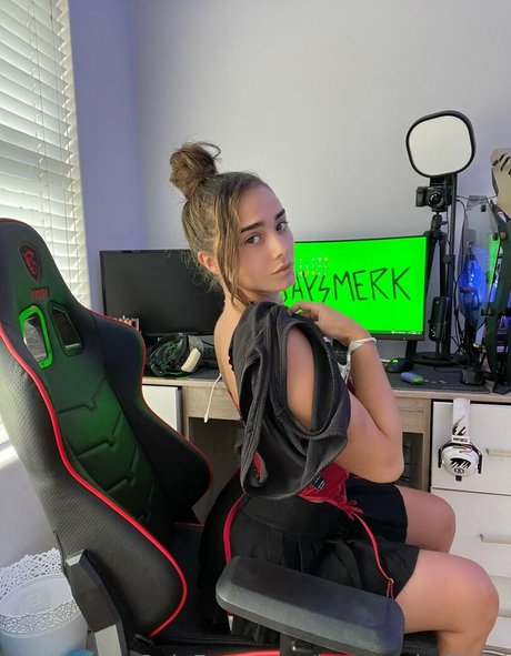 Jaysmerk art model photo