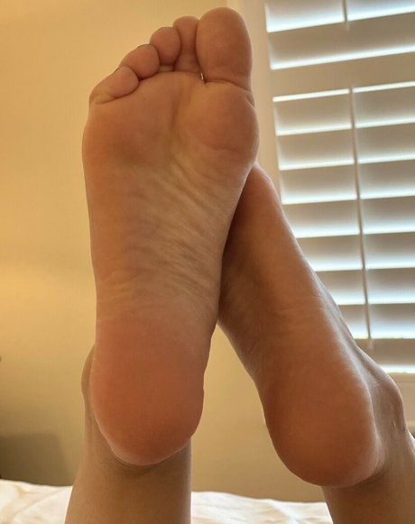 NotSoAmateur nude pornstar picture