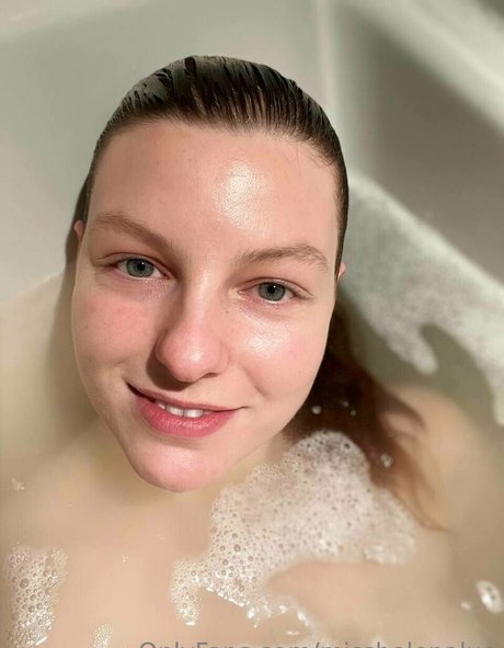 young onlyfans beautiful naked img