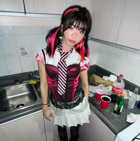 Olivia Sun model perfect pictures