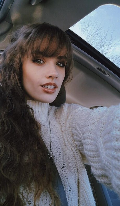 bundaddy beautiful actress photo