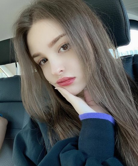 Elina Karimova model naked galleries