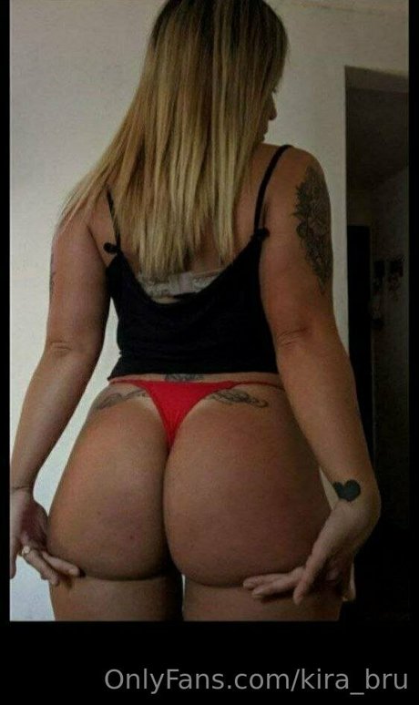 kira brunette1 model free pics