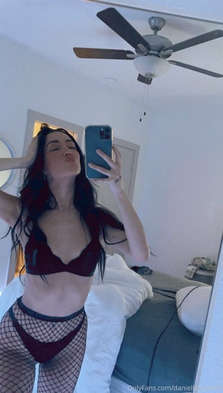 itsdaniella777 star pictures