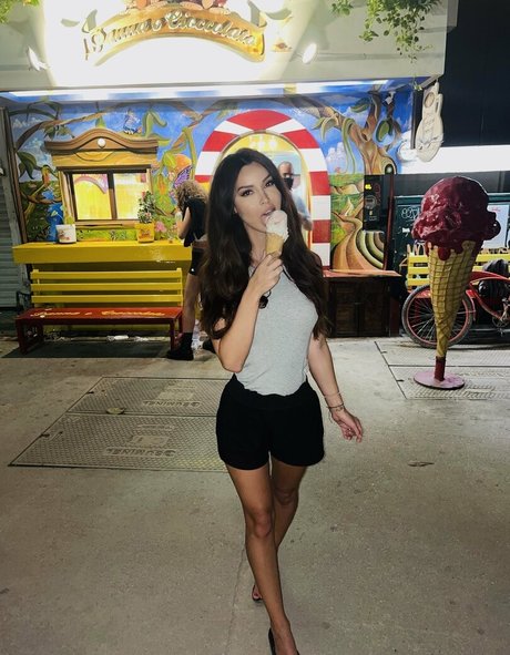 HustlewithAnn hd pornstar photo