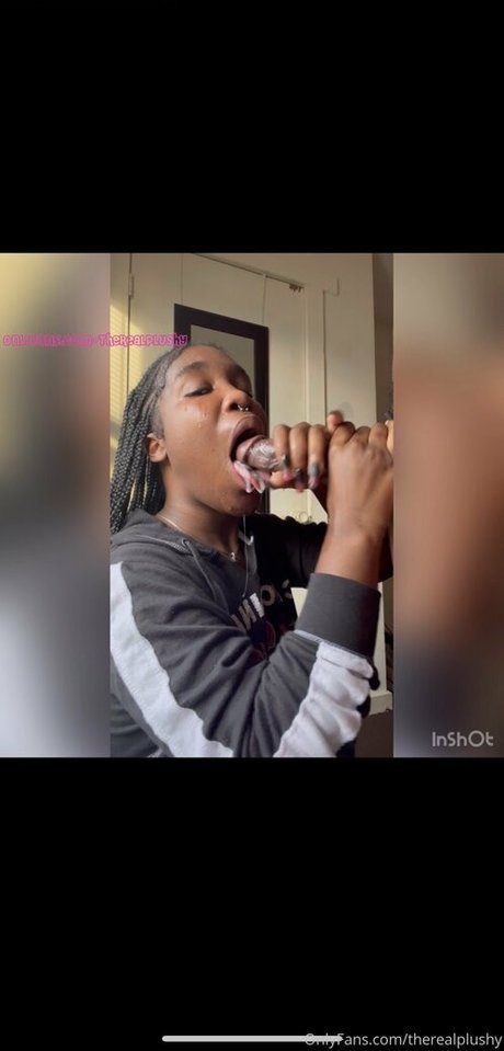 therealplushy pornstar perfect pic