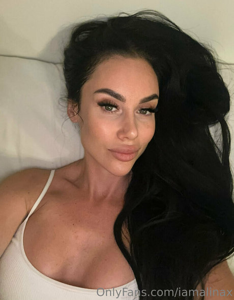 iamalinax pretty pornstar pictures