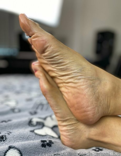 feet slave onlyfans beautiful nude pics
