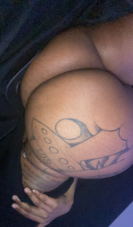 nsaneee star hot photo