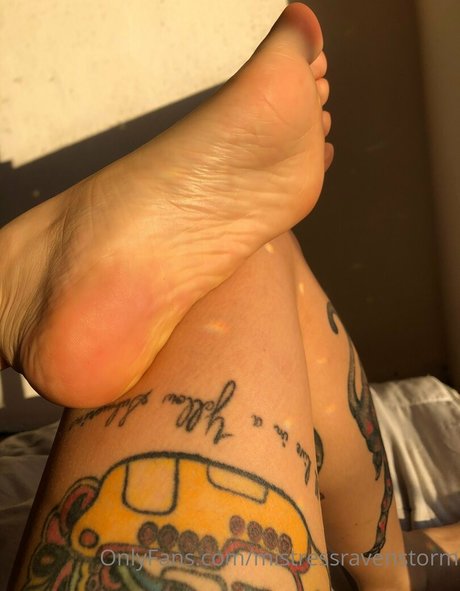 mravenstorm model naked photos