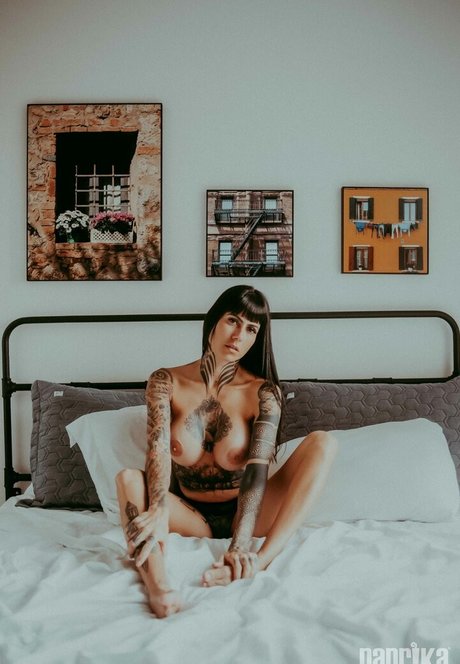 busty mom onlyfans art naked galleries