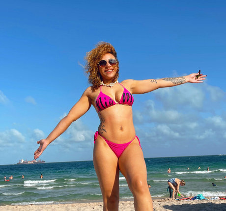 shemale outdoor onlyfans hot naked photo